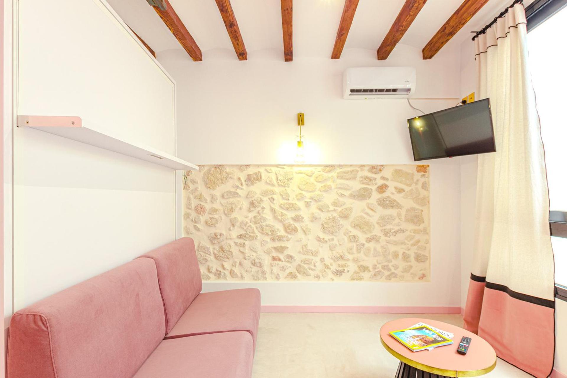 Glamorous Pink Studio In City Center Аликанте Экстерьер фото