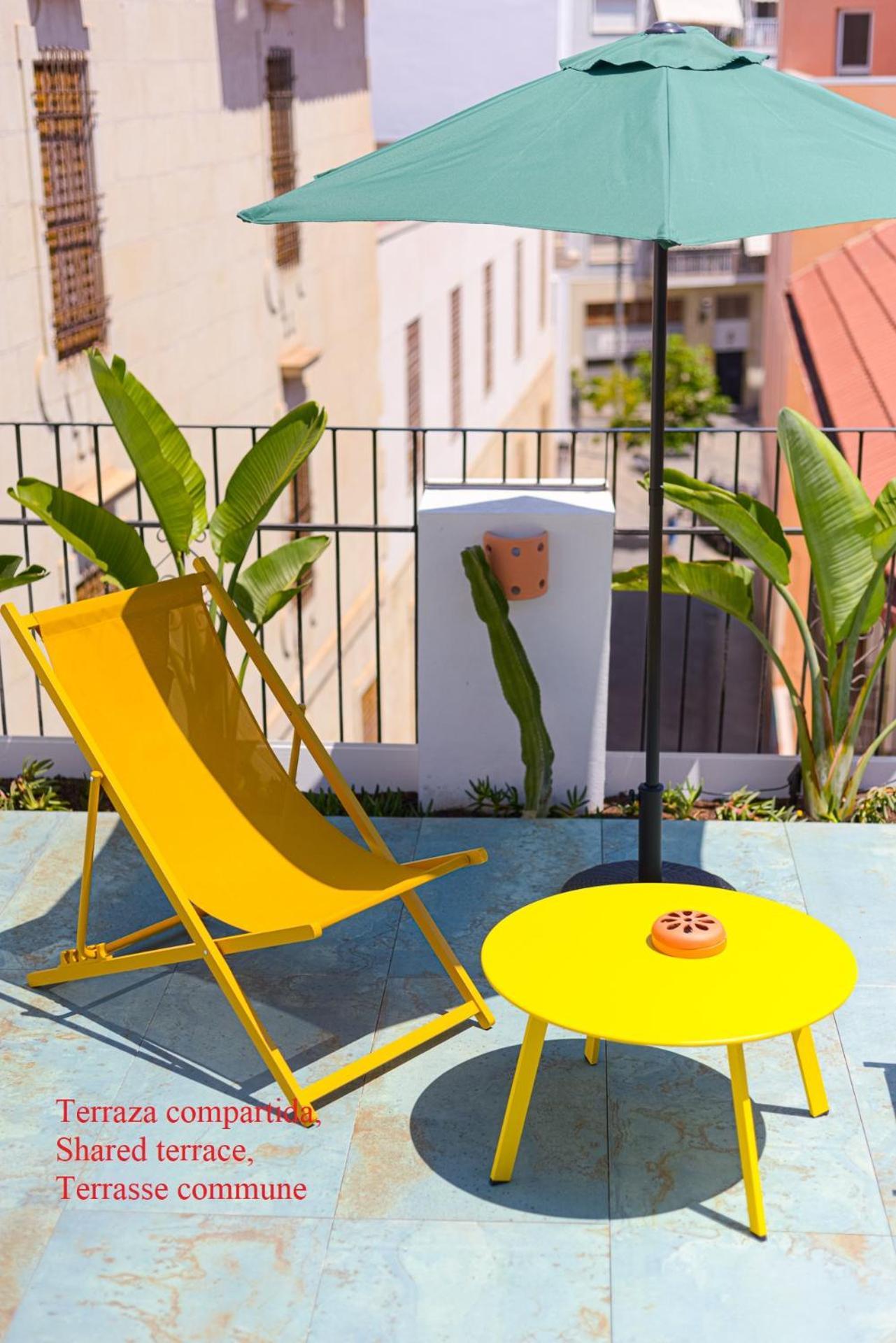 Glamorous Pink Studio In City Center Аликанте Экстерьер фото